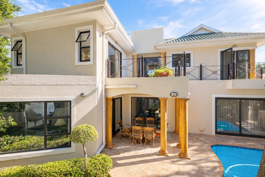 5 Bedroom Property for Sale in Caribbean Beach Club North West